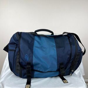 Timbuk2 Messenger Bag with adjustable straps and multiple pockets Y2K